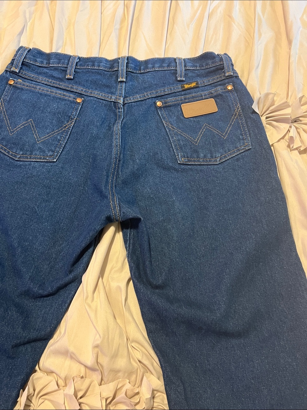 Vintage Wrangler Men's Dark Blue Relaxed Jeans